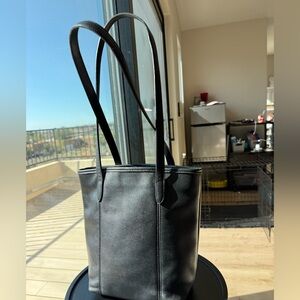 Black Leather Vintage Coach Lunch Tote Style M8C-9077